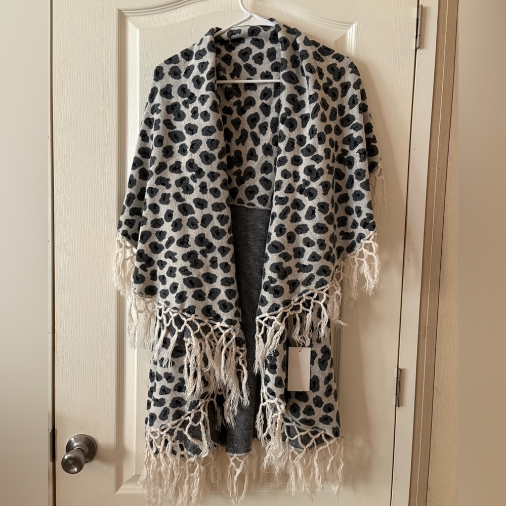 Raj Gray and Black Patterned Fringe Cardigan